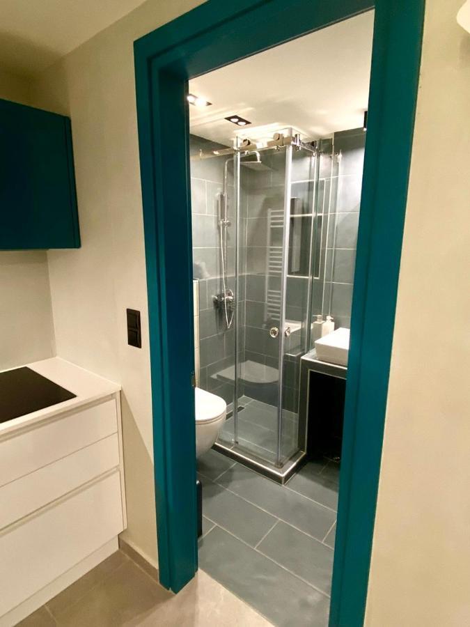 Vyron 2 Lusso Apartment เนอา มิคานิโอนา ภายนอก รูปภาพ